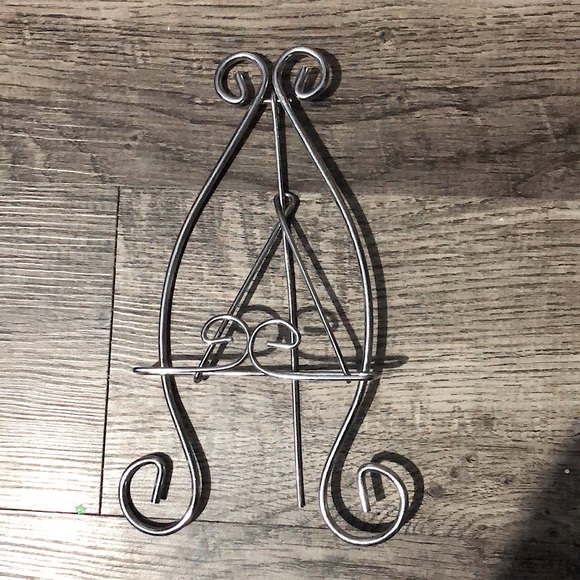 Silver Toned Decretive Display Tripod - Picture 4 of 4